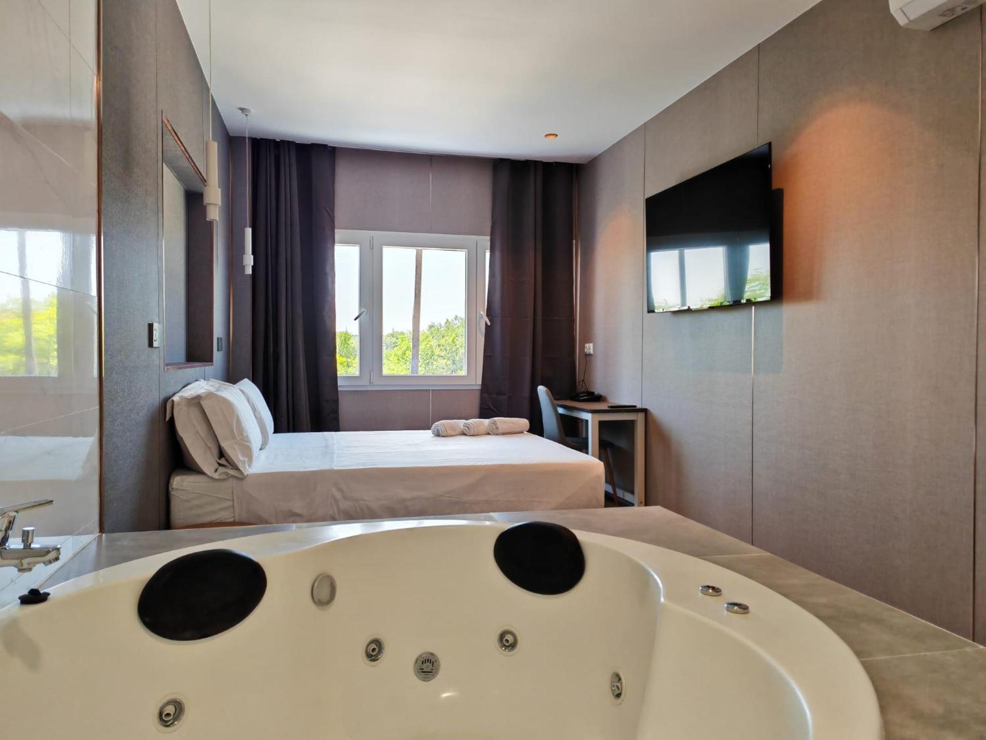 Hotel Golden Alcorcon Ngoại thất bức ảnh